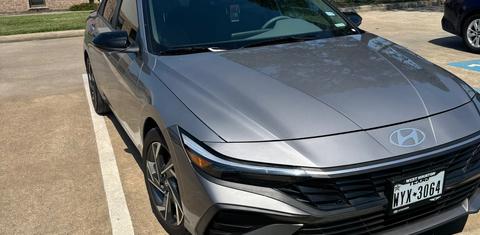 Hyundai Elantra 2025