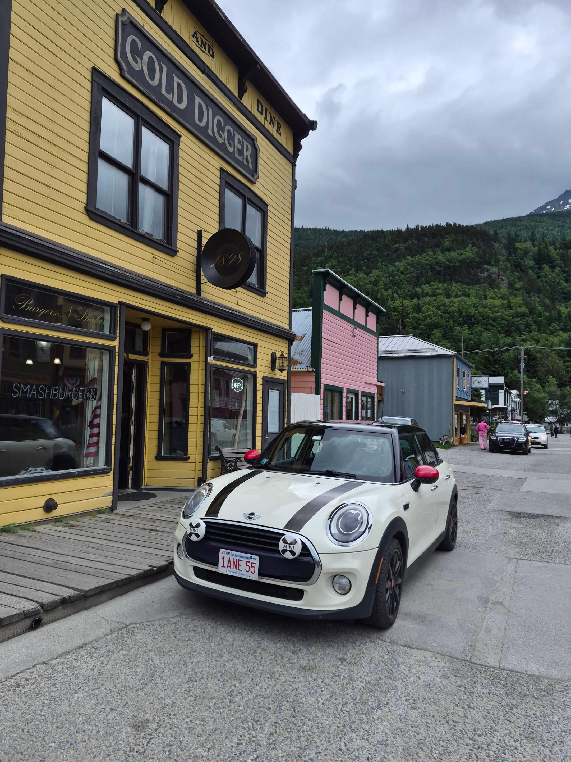 MINI Hardtop 4 Door 2016 in Skagway, AK