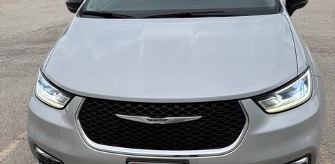 Chrysler Pacifica 2024