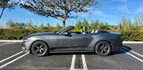 Ford Mustang 2024