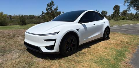 Tesla Model Y 2026