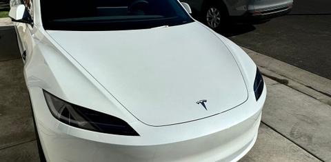 Tesla Model 3 2024