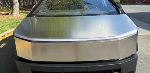 Tesla Cybertruck 2025