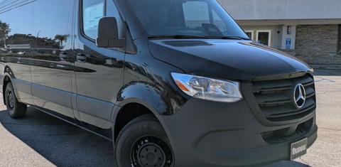 Mercedes-Benz Sprinter 2025