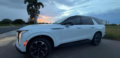 Cadillac Escalade IQL 2026