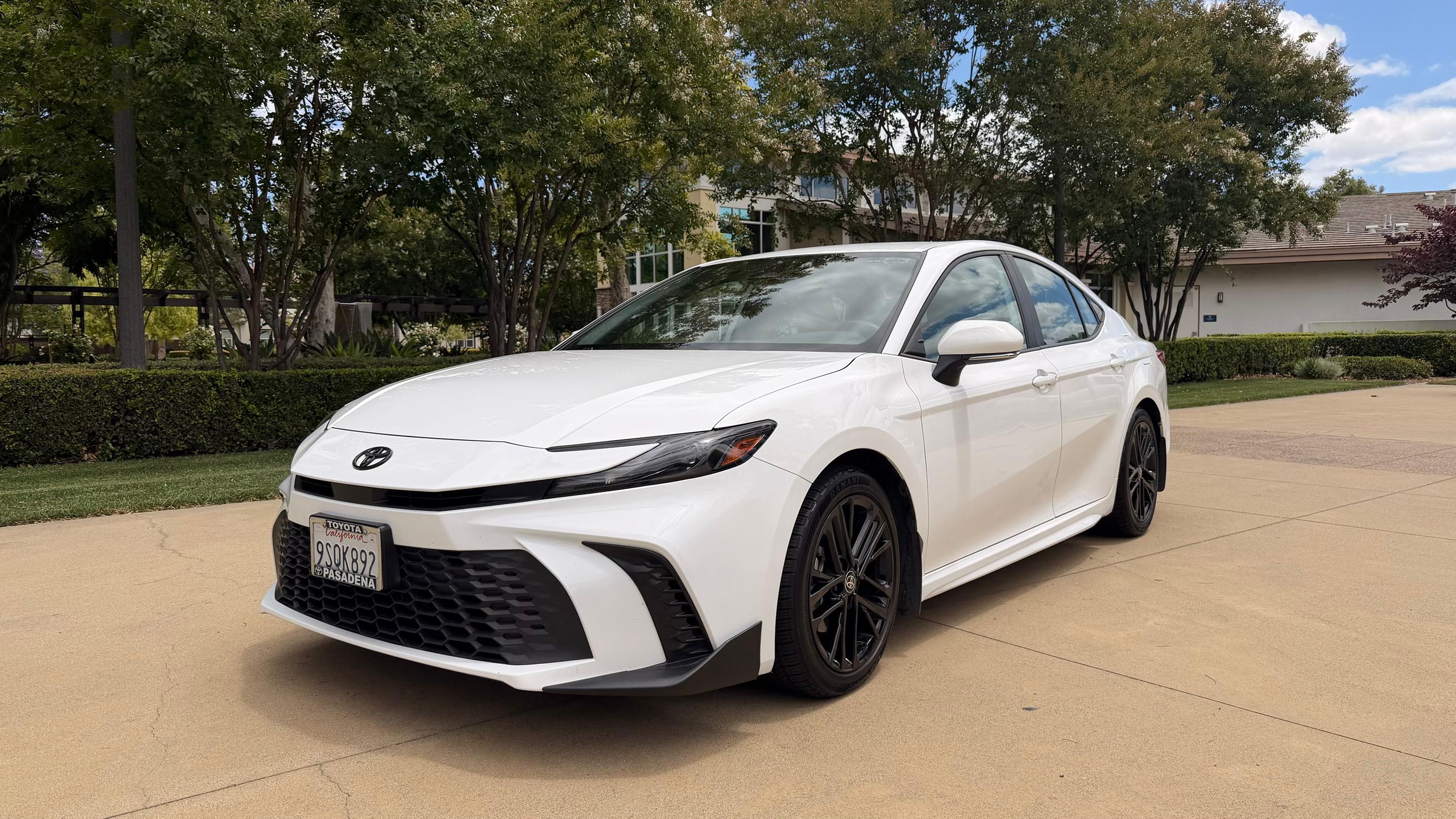 Toyota Camry Hybrid 2025 in 