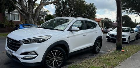 Hyundai TUCSON 2015
