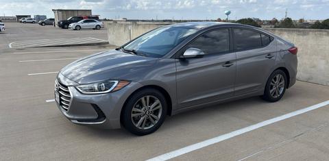 Hyundai Elantra 2017