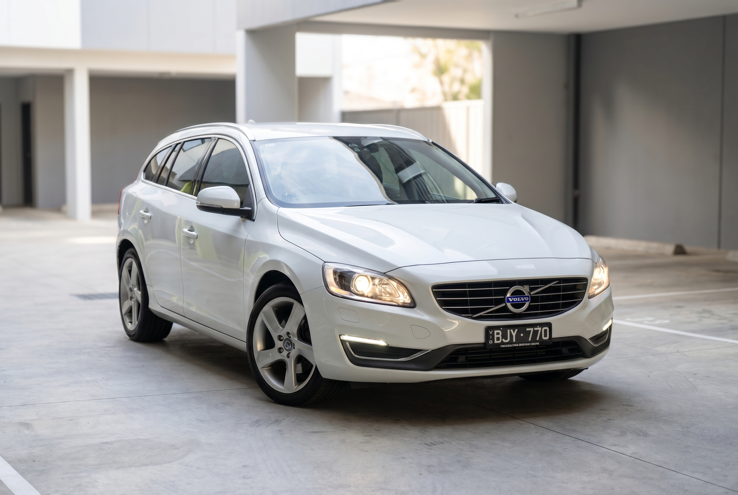 Volvo V60 2013 in Reservoir