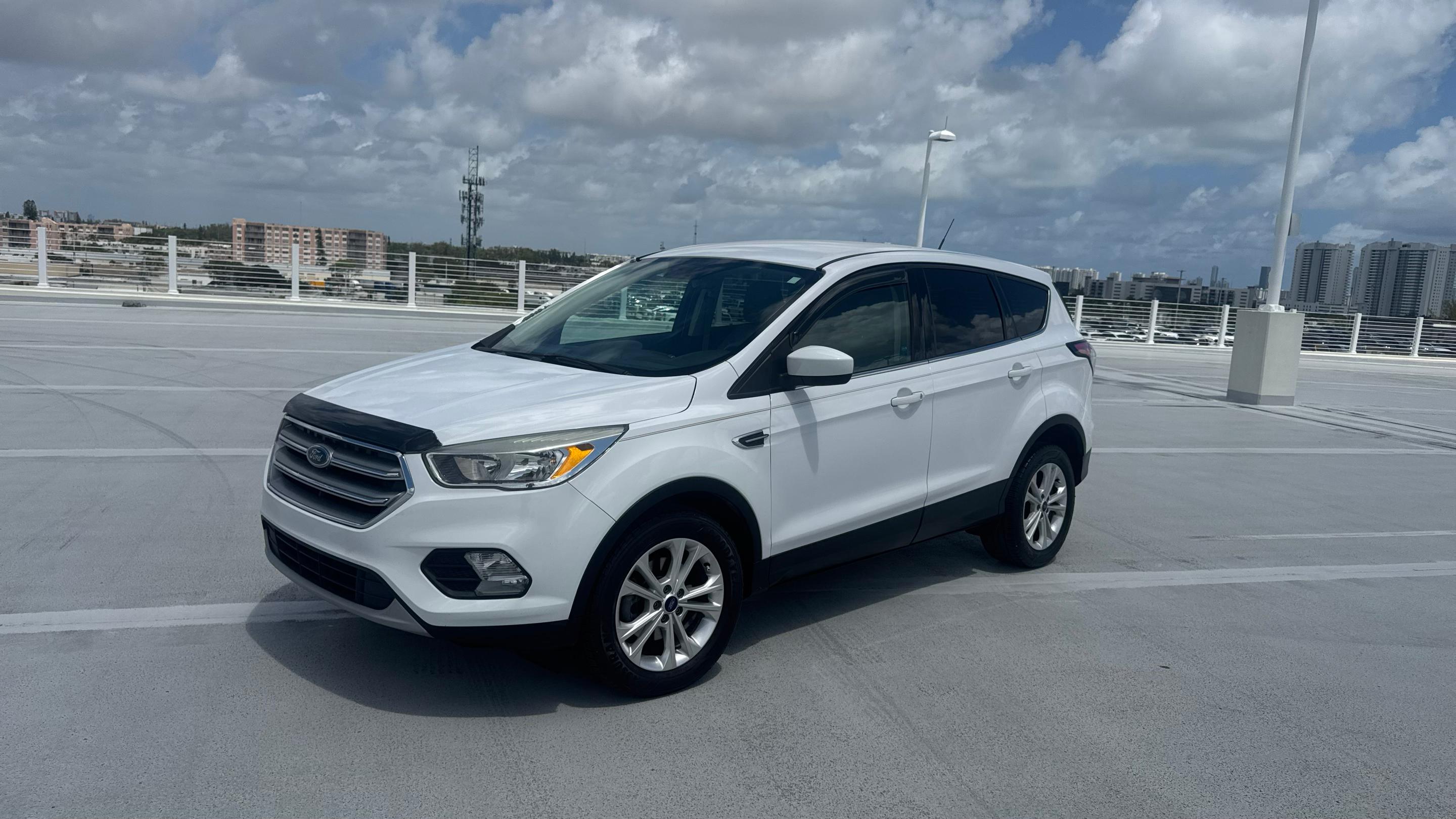 Ford Escape 2017 in 