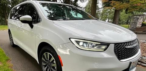 Chrysler Pacifica 2023