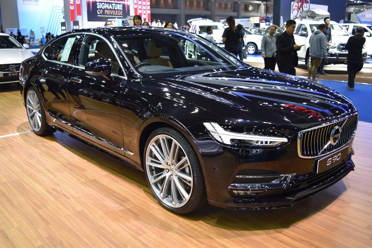 Volvo S90 2018 in Vancouver, WA