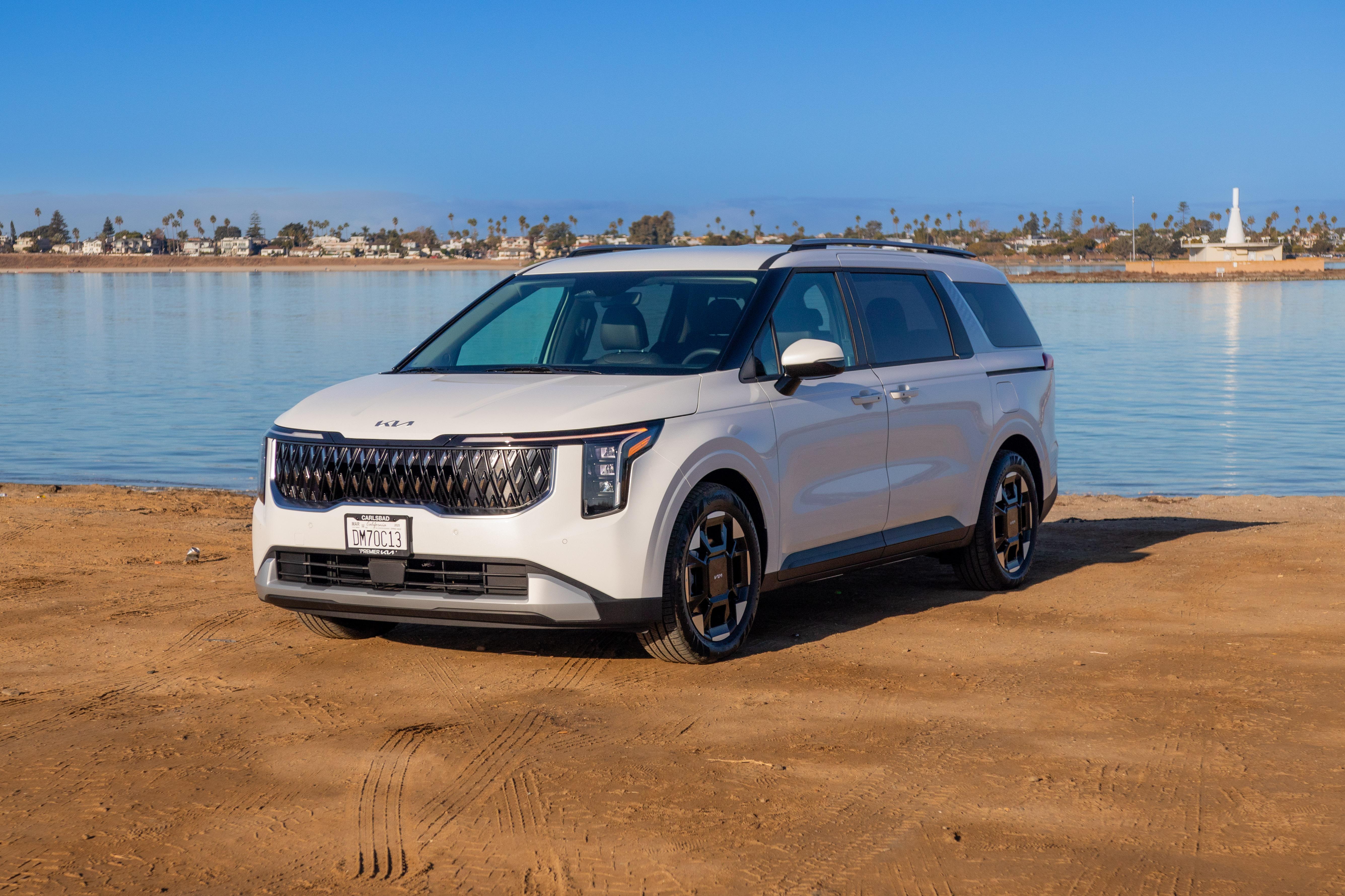 Kia Carnival 2025 in San Diego, CA