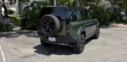 Land Rover Defender 2026