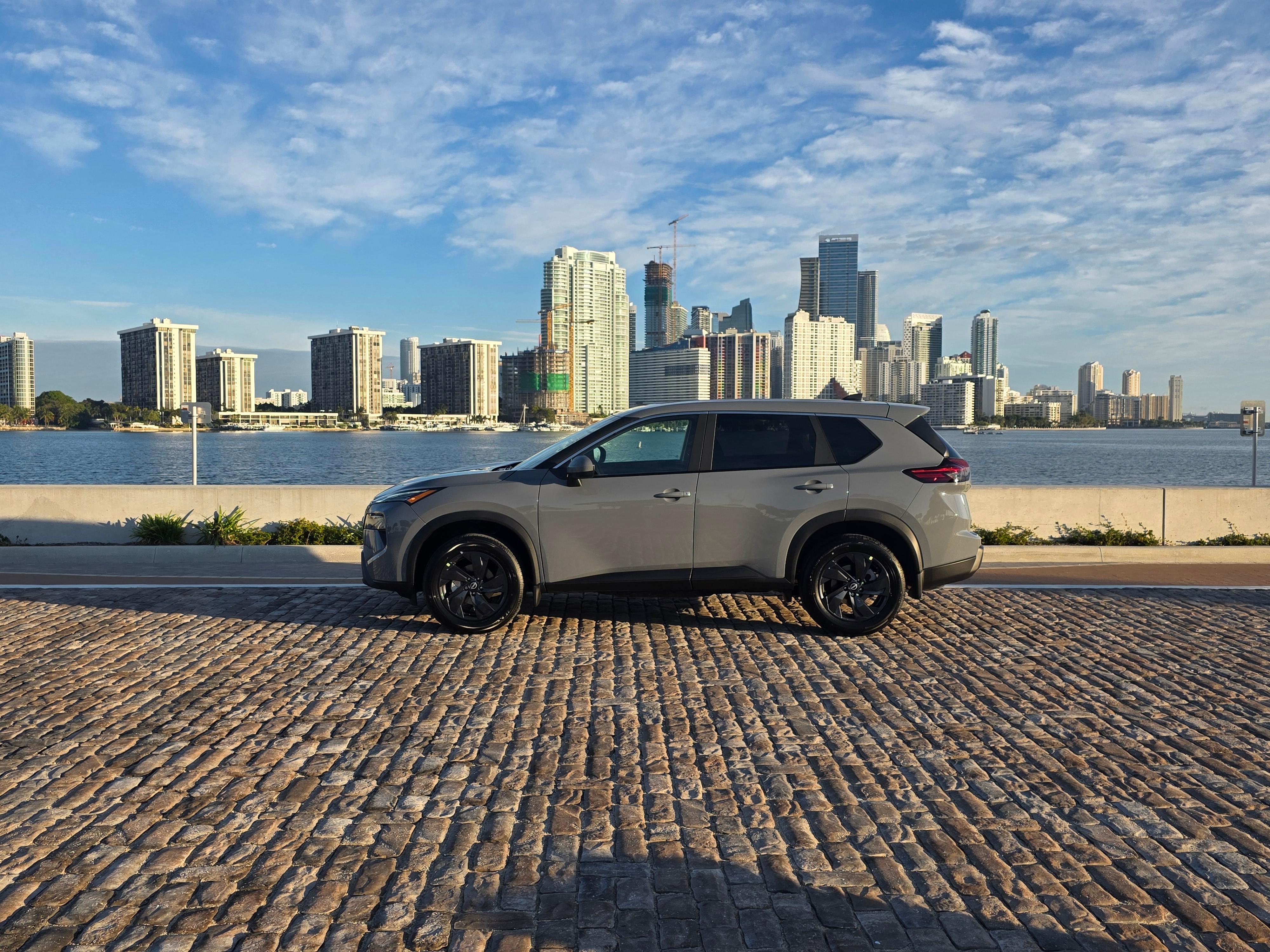 Nissan Rogue 2026 in Miami Gardens, FL