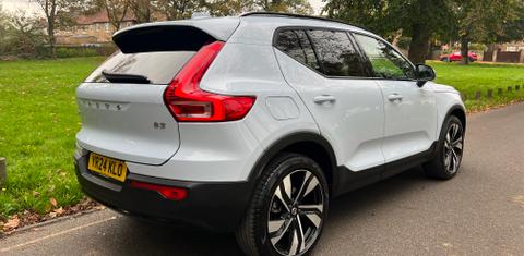 Volvo XC40 2024