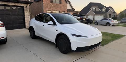 Tesla Model Y 2026