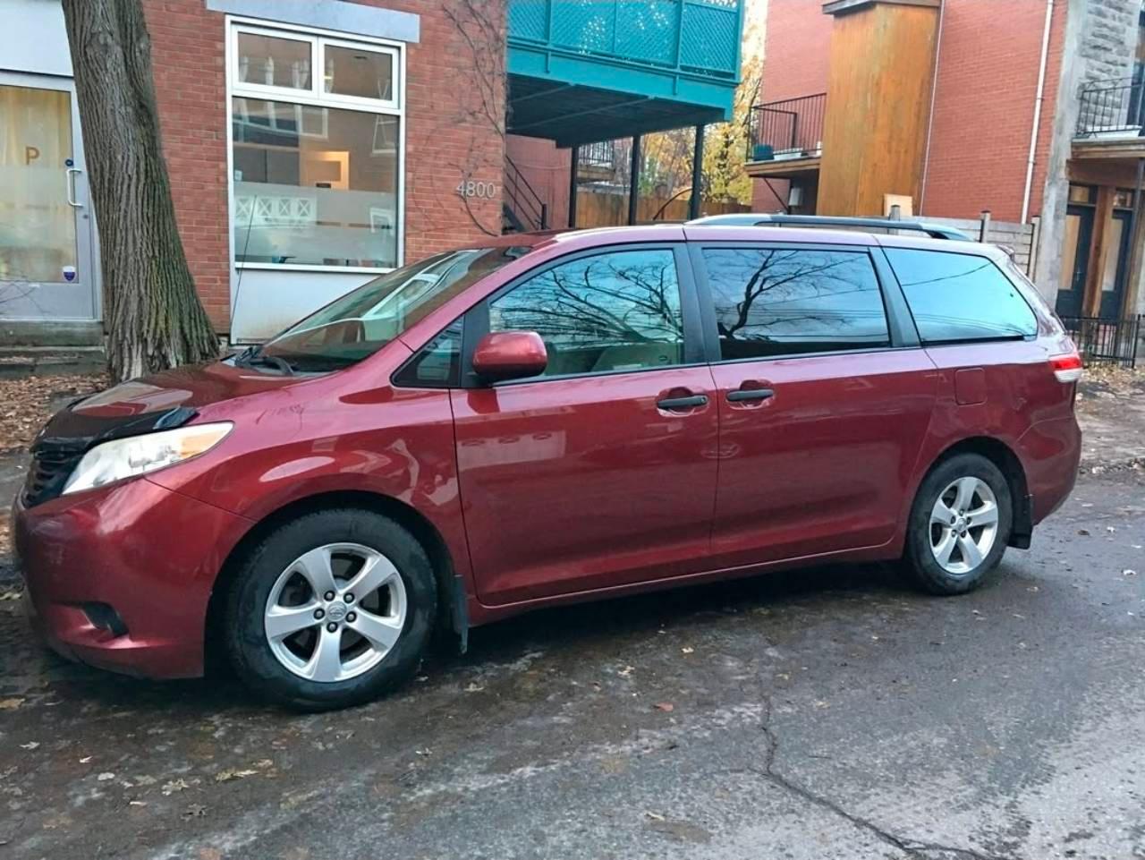 Toyota Sienna 2014 à Ottawa, ON