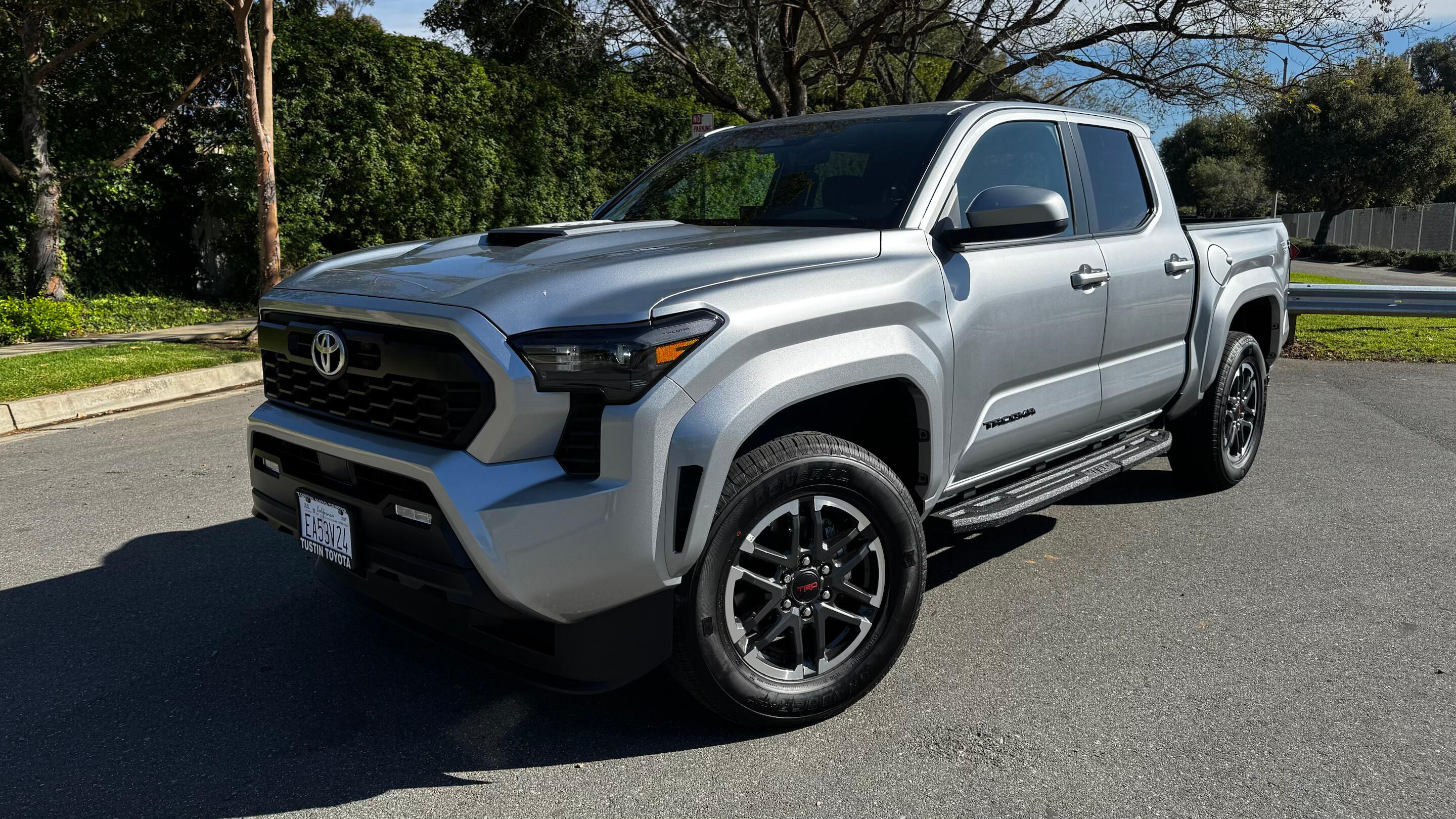 Toyota Tacoma 2025 in Irvine, CA