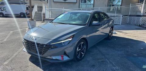 Hyundai Elantra 2022