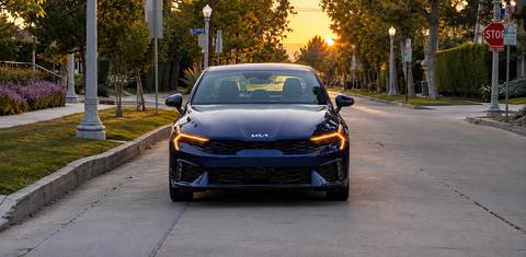 Kia K5 2025