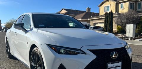 Lexus IS 2024