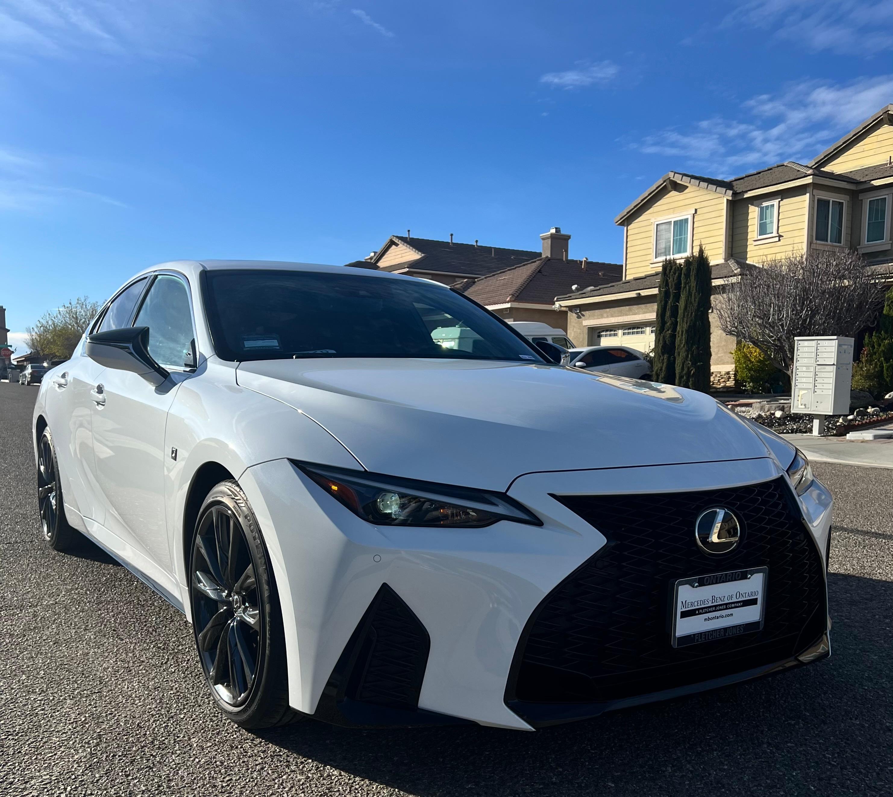Lexus IS 2024 in 