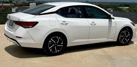 Nissan Sentra 2024