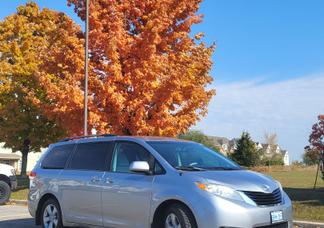 Toyota Sienna car