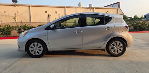 Toyota Prius c 2013