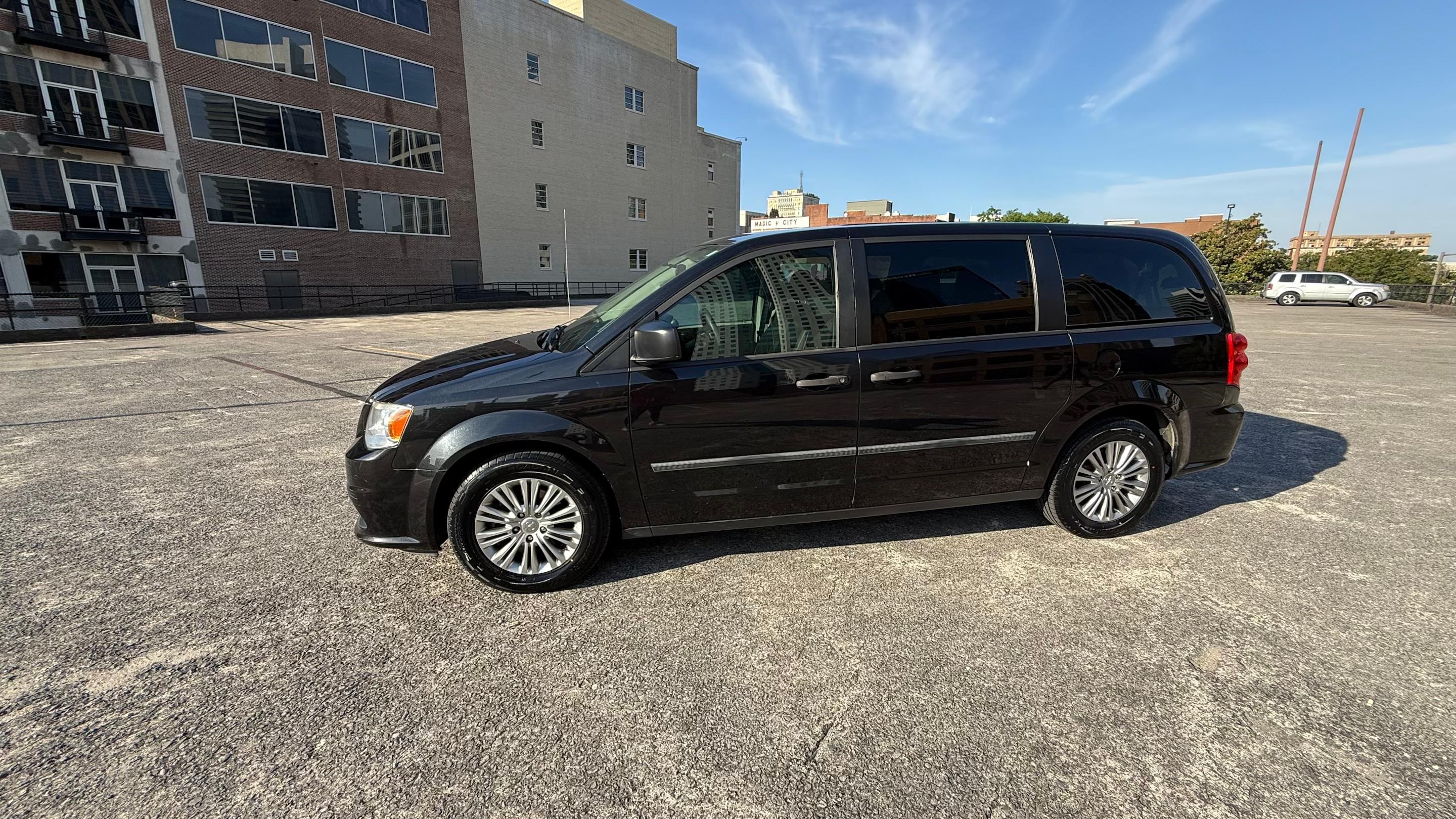 Dodge Grand Caravan 2016 in Birmingham, AL