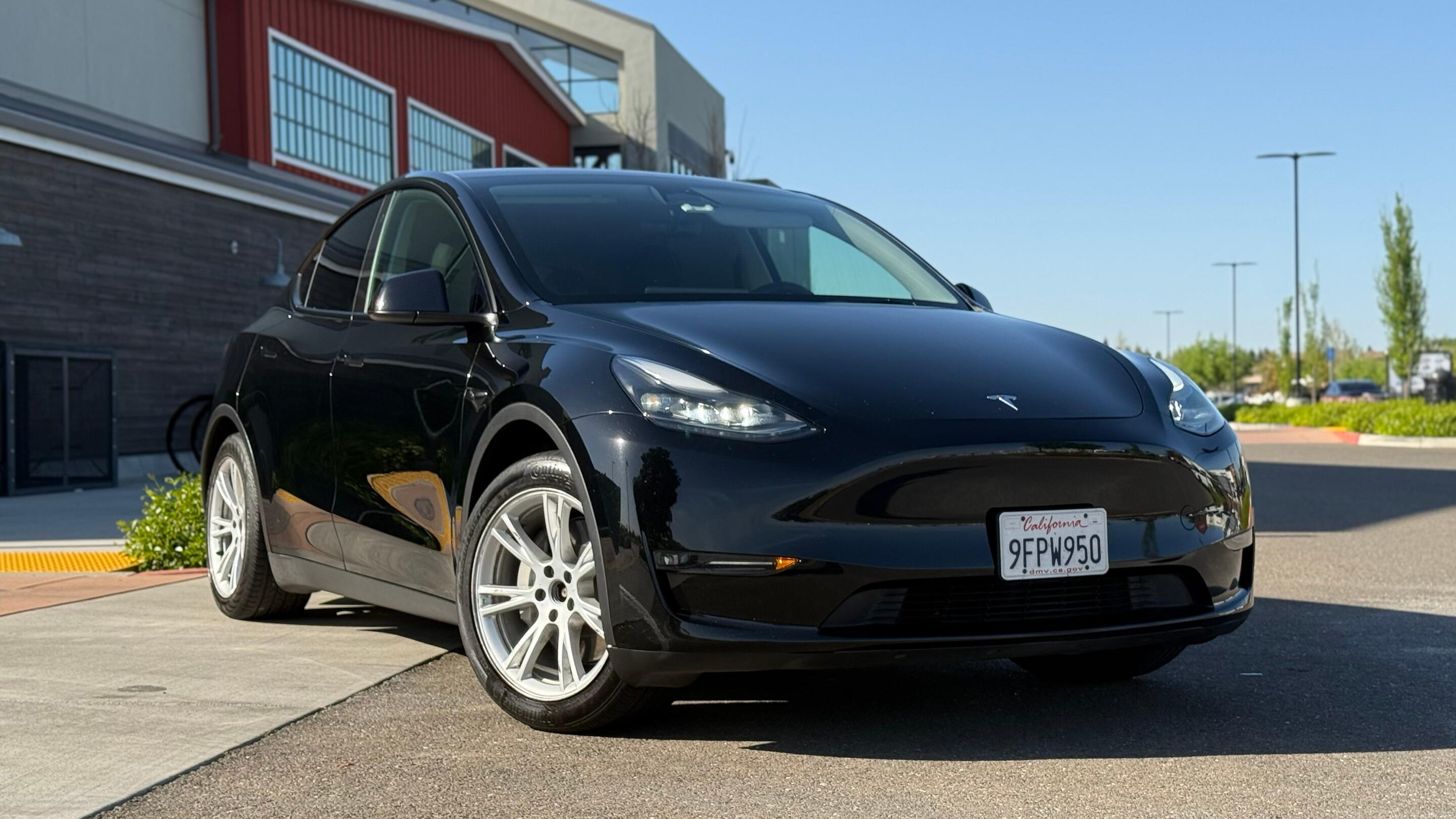 Tesla Model Y 2023 in Roseville, CA