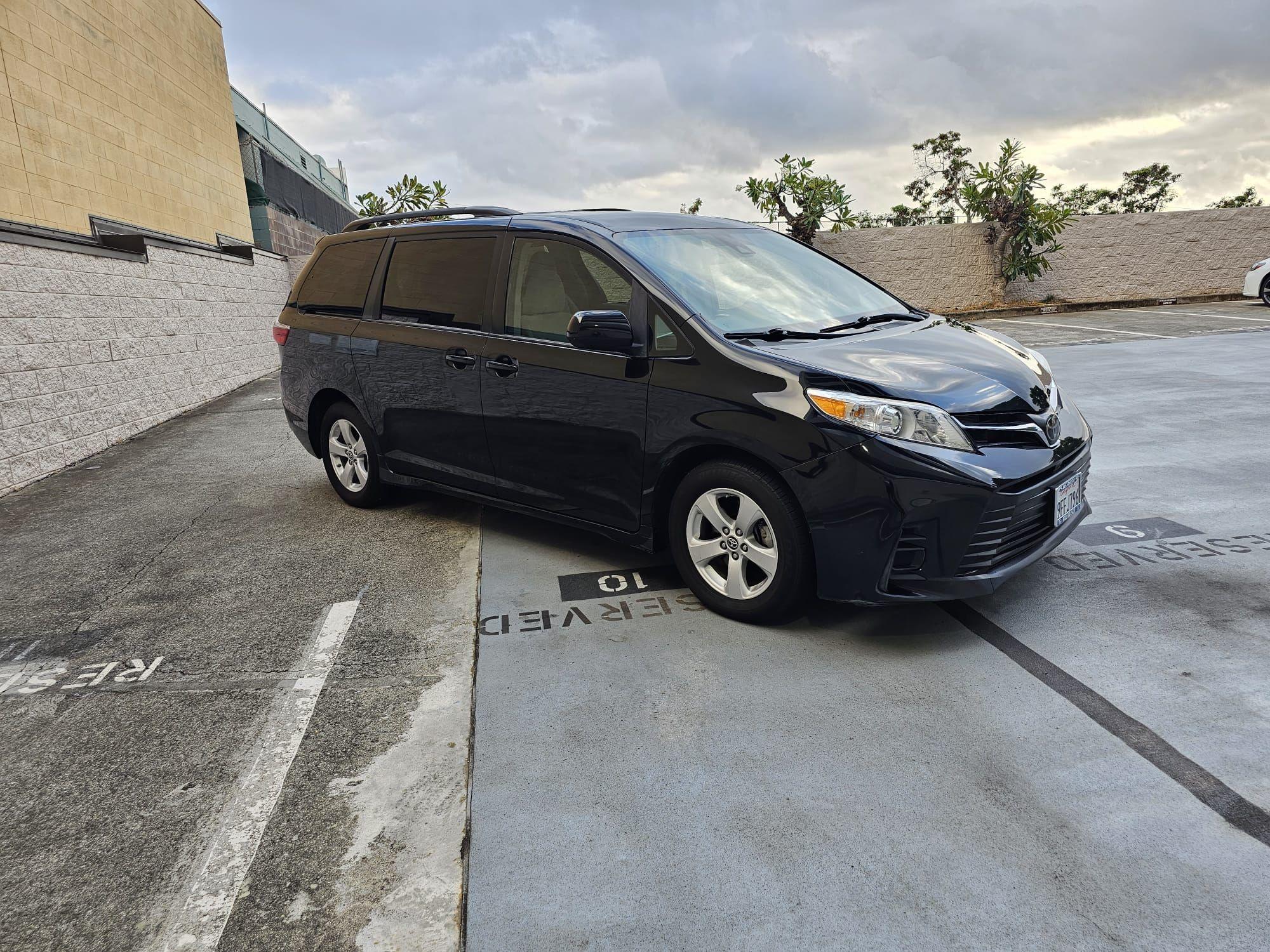 Toyota Sienna 2020 in Honolulu, HI