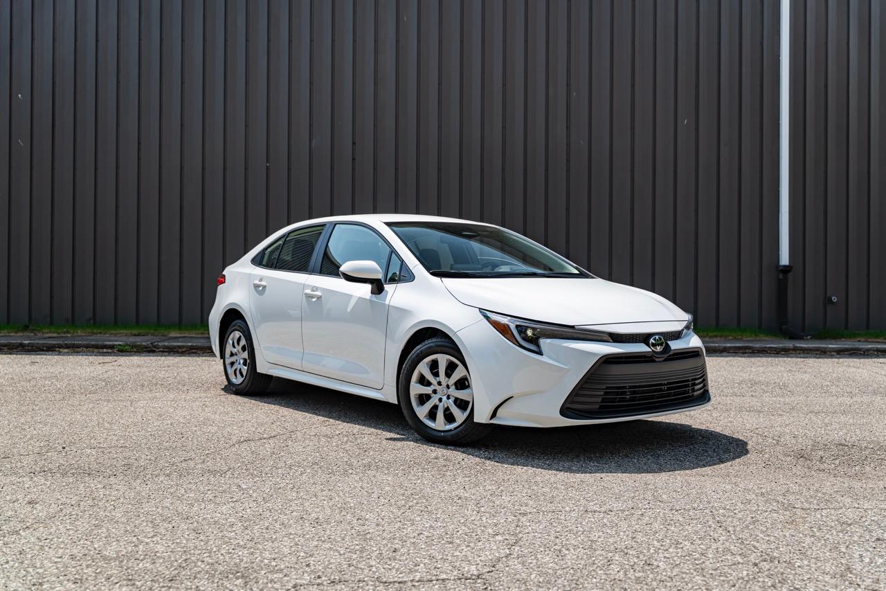 Toyota Corolla Hybrid 2026 in Romulus, MI