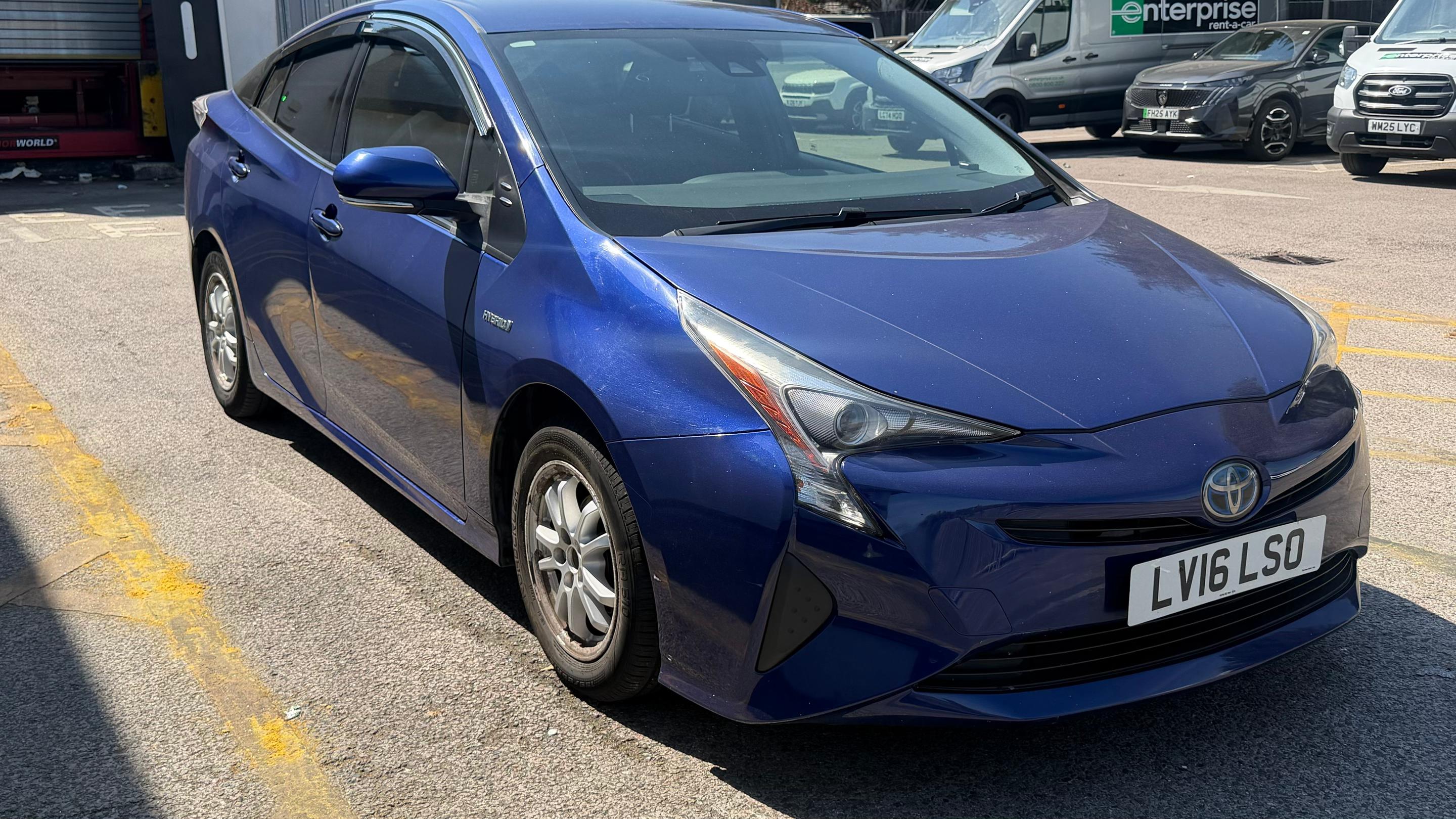 Toyota Prius 2017 in Romford