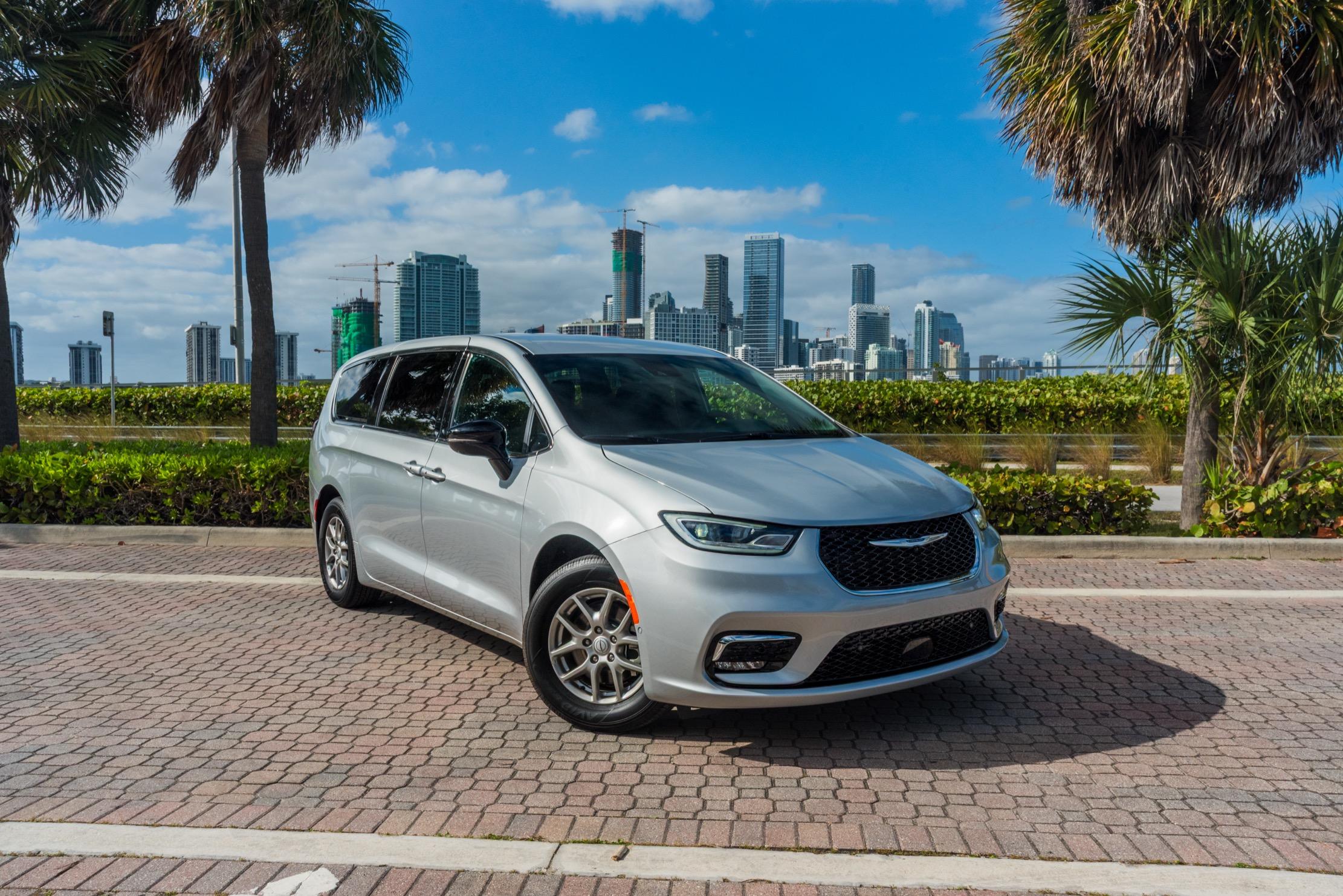 Chrysler Pacifica 2026 in 