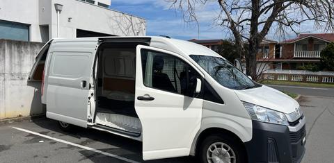 Toyota HIACE 2020