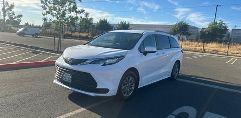 Toyota Sienna 2023