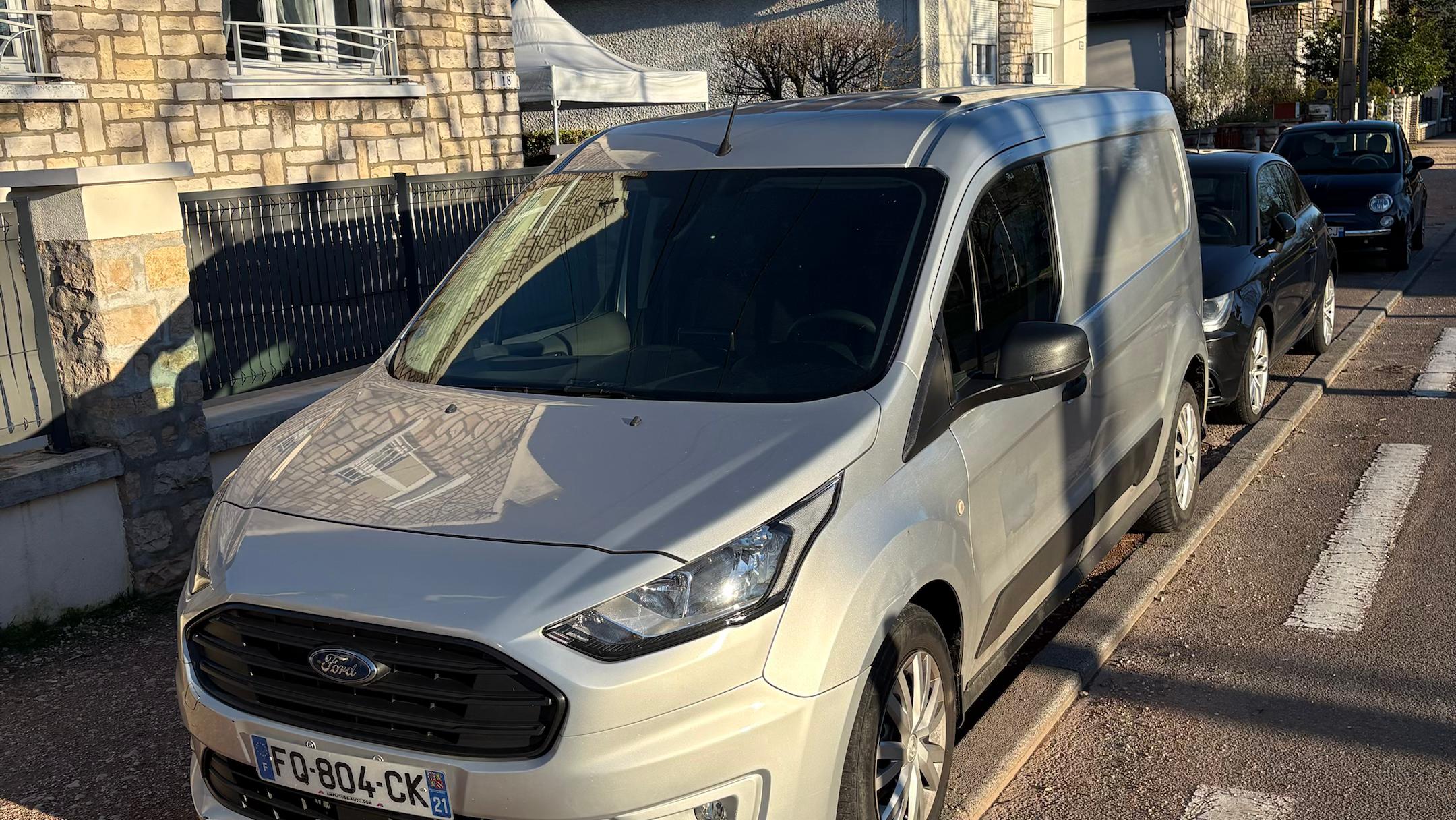 Ford TRANSIT CONNECT 2020 à Dijon