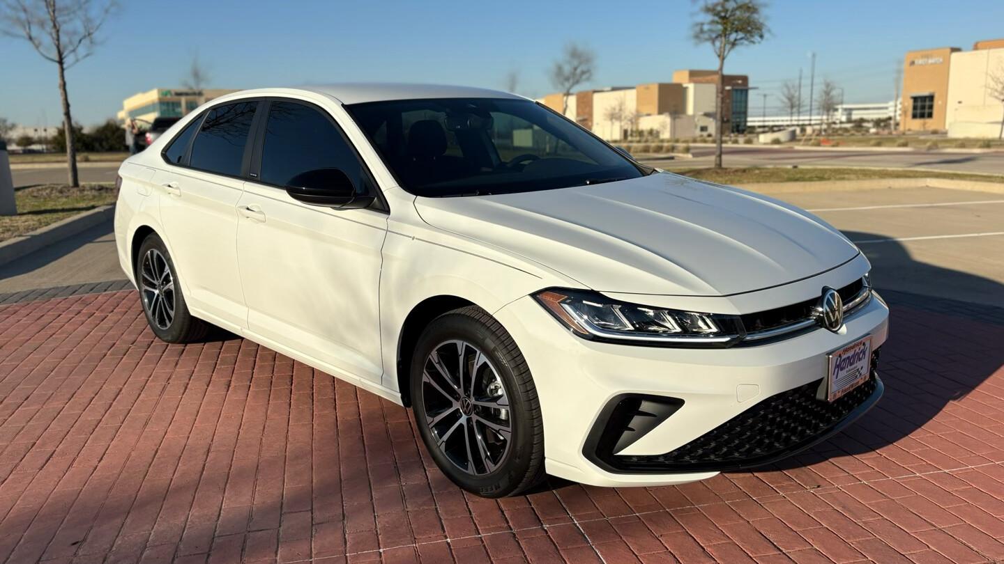 Volkswagen Jetta 2025 in Coppell, TX