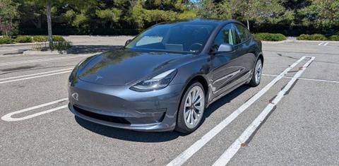 Tesla Model 3 2022