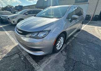 Chrysler Pacifica car