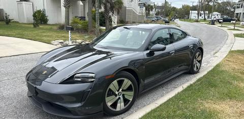 Porsche Taycan 2022