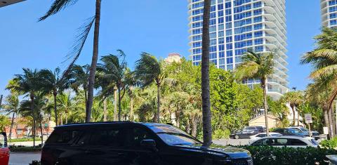 Cadillac Escalade ESV 2025