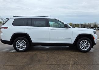 Jeep Grand Cherokee L car