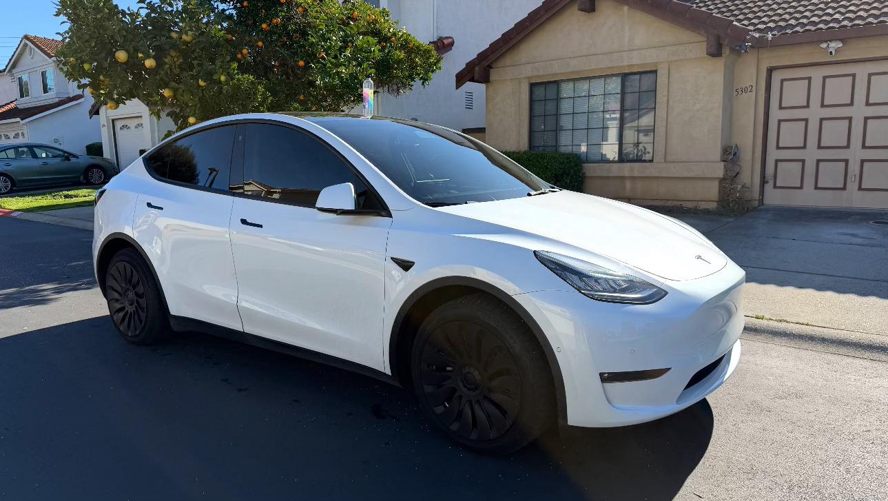 Tesla Model Y 2023 in Martinez, CA