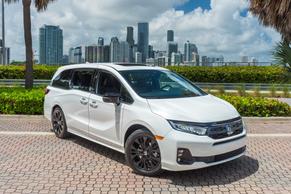 Honda Odyssey 2025 in Miami