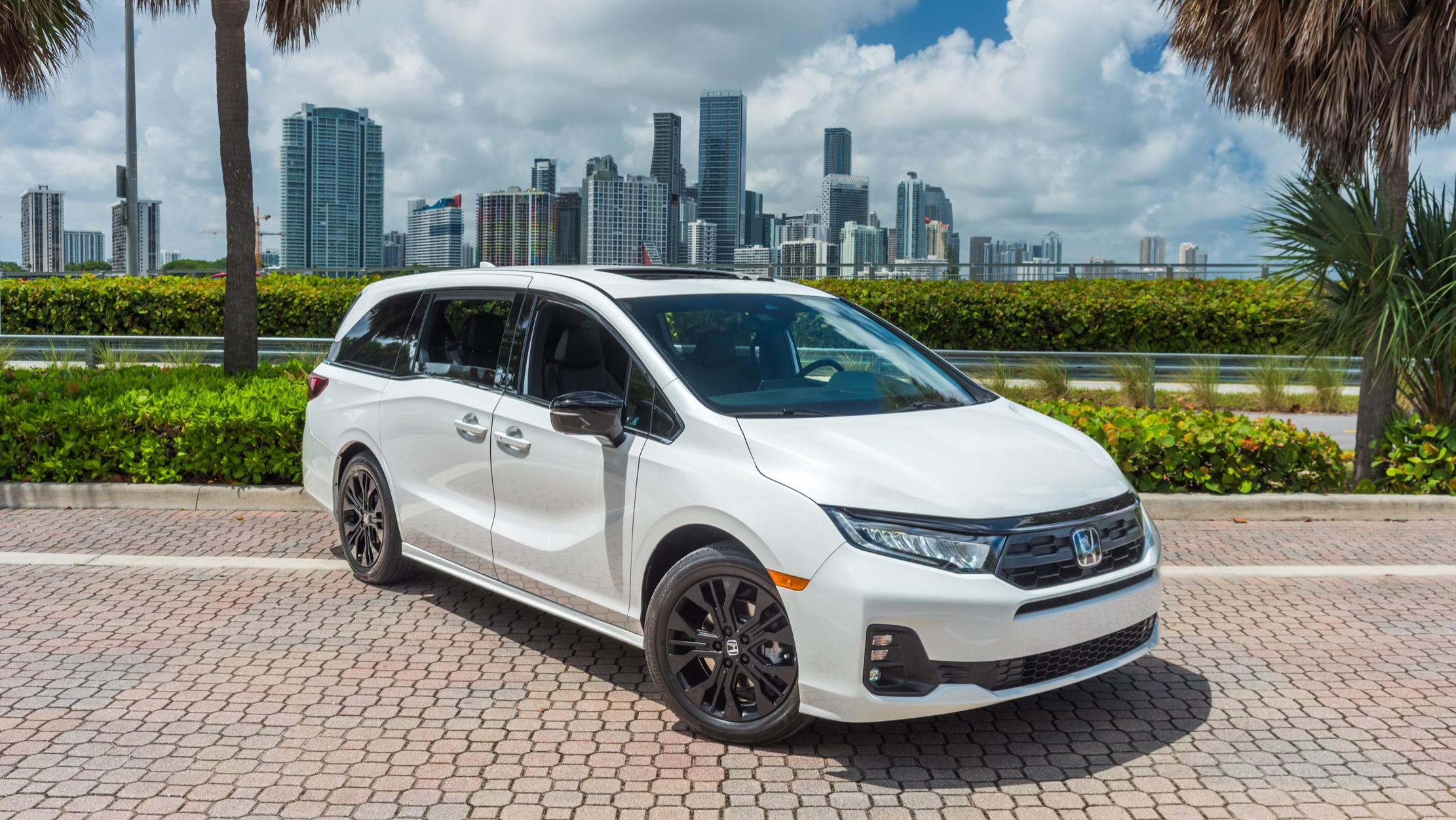 Honda Odyssey 2025 in Miami, FL