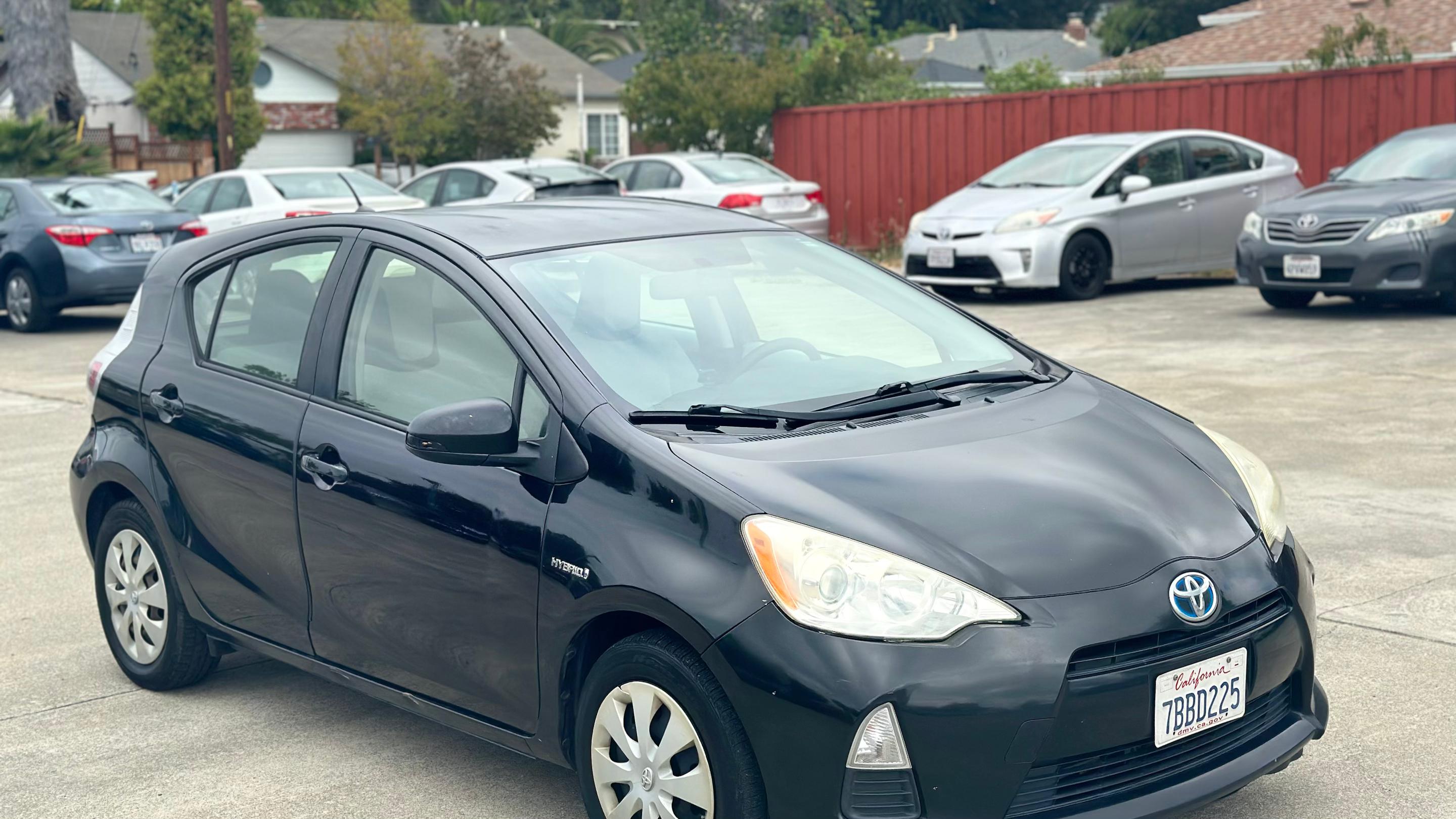 Toyota Prius c 2013 in 