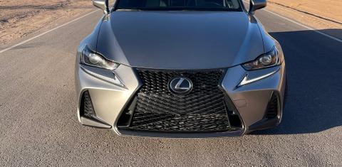 Lexus IS 2019